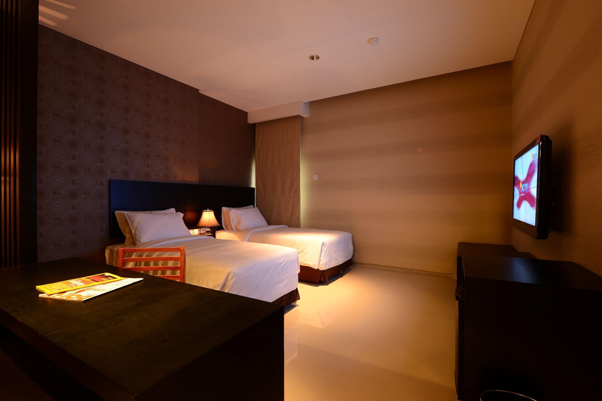 Emilia Hotel By Amazing - Palembang Ngoại thất bức ảnh